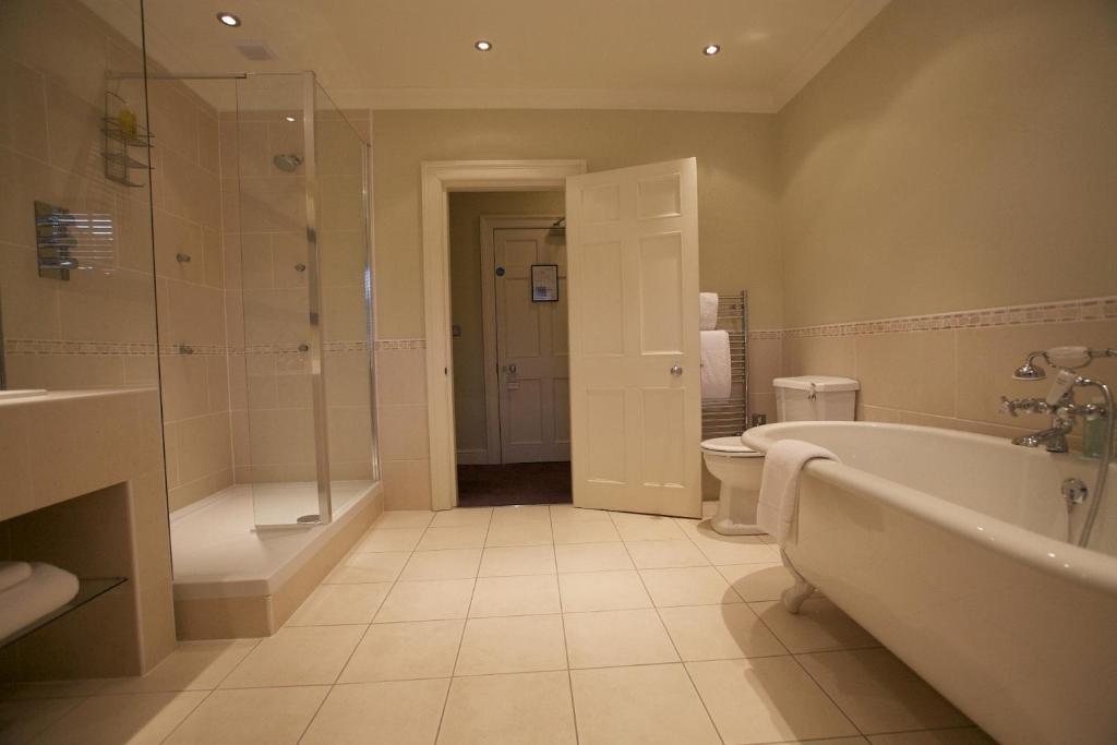 The Commercial Hotel Chester Esterno foto